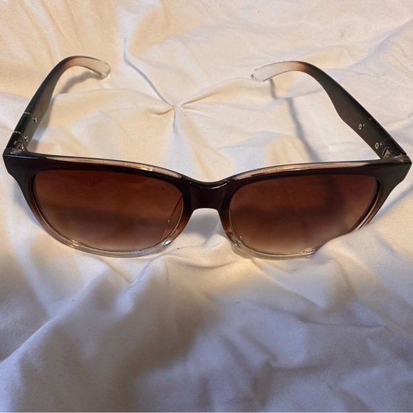Kardashian sunglasses - Picture 5 of 10